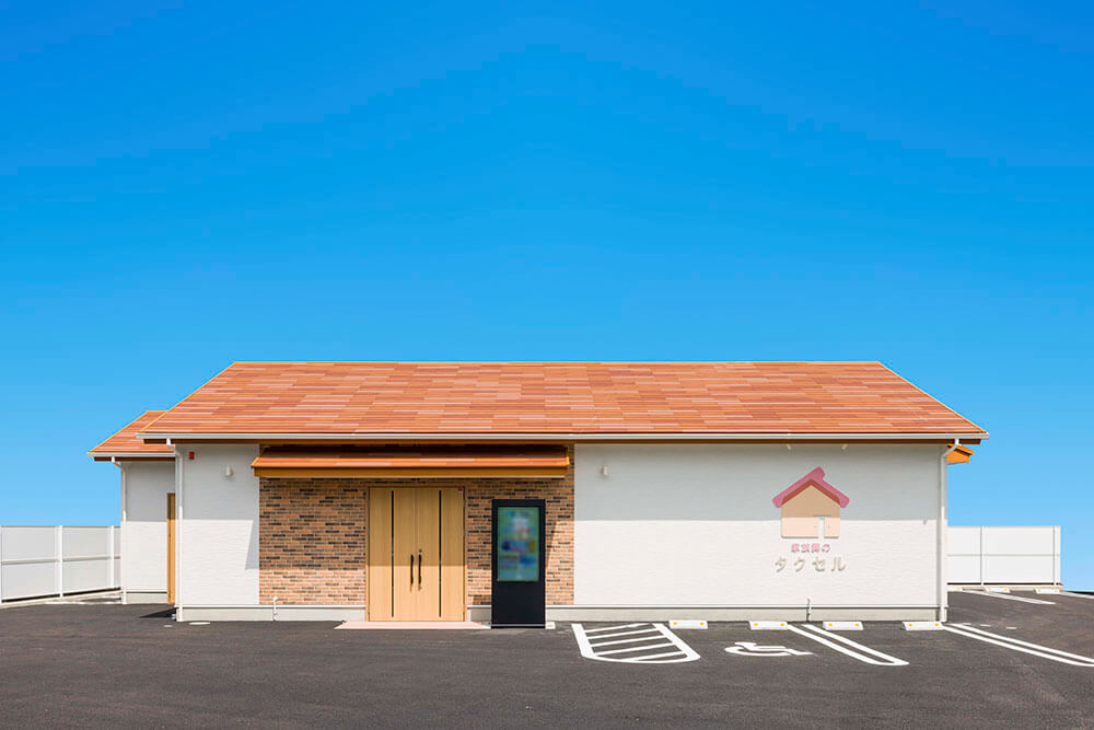 家族葬のタクセル天間外観